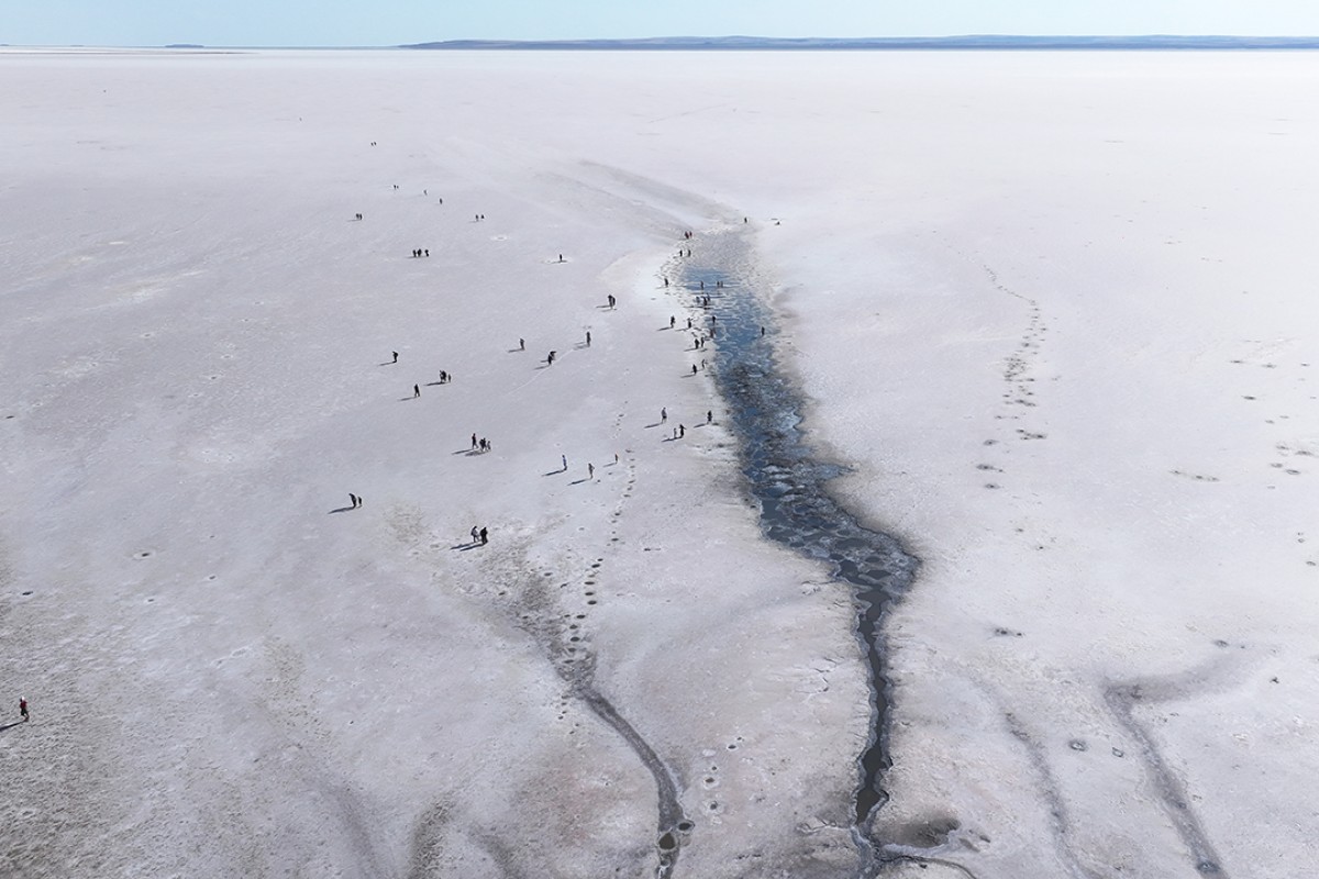 Pembe, kırmızı ve beyazın buluştuğu yer: Tuz Gölü