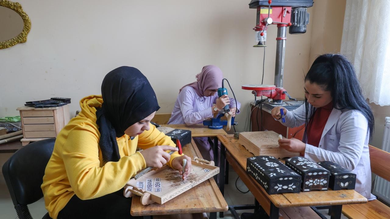 Aile Destek Merkezleri’nden bu yıl 60 bin kadın faydalandı