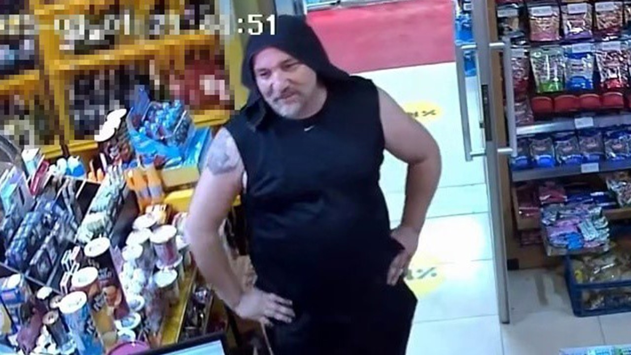 Gülerken bir anda yere yığıldı, hayatını kaybetti