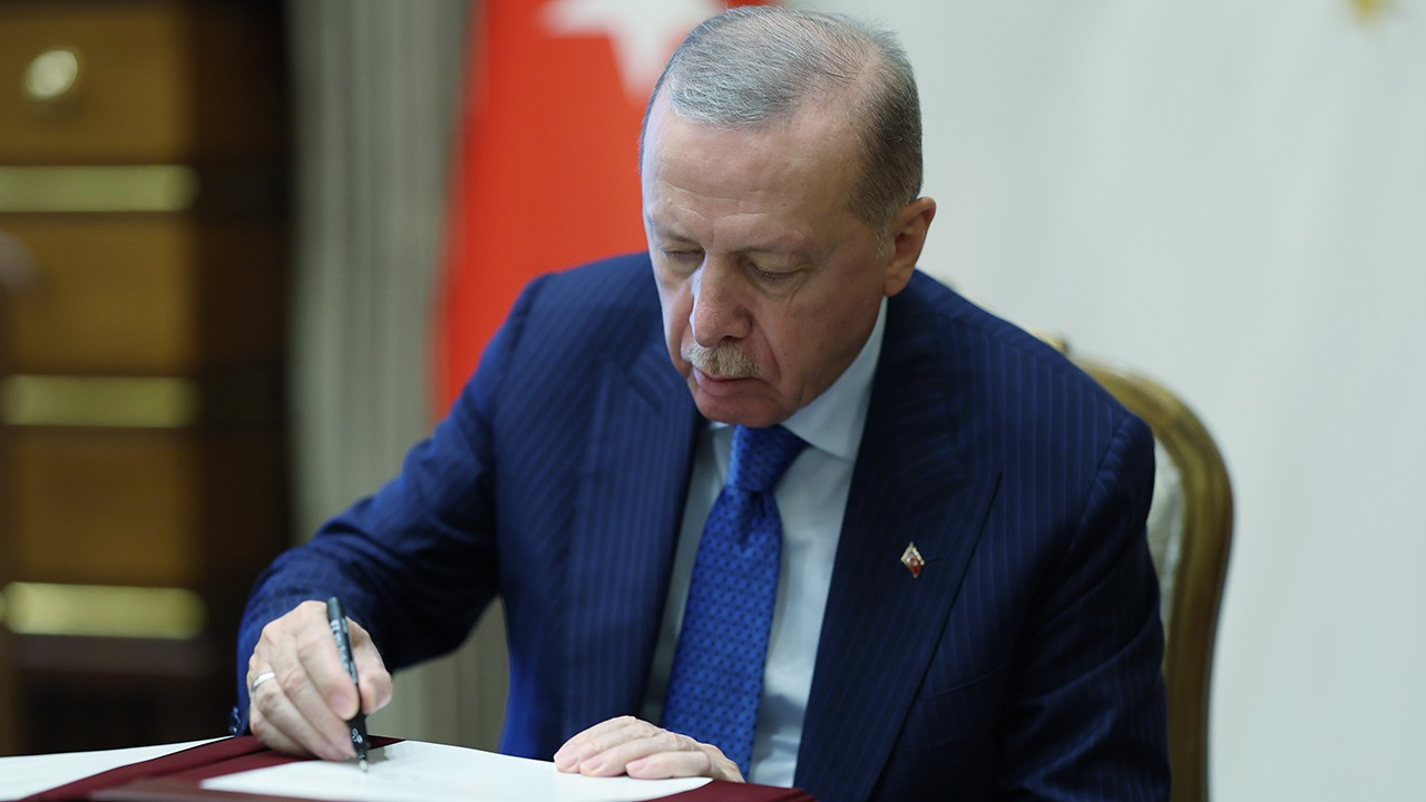 Cumhurbaşkanı Erdoğan, YAŞ kararlarını imzaladı