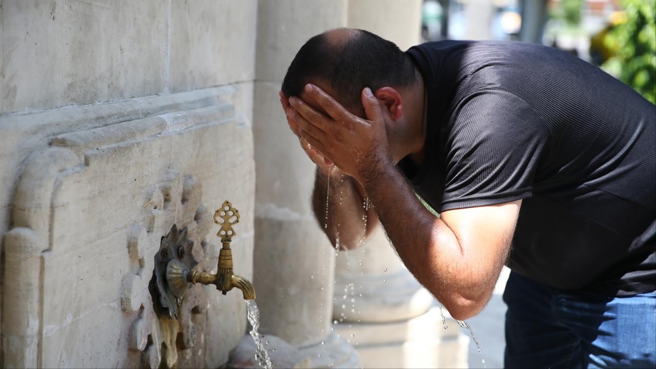 Hava sıcaklıkları 24 kentte 40 derecenin üzerine çıktı