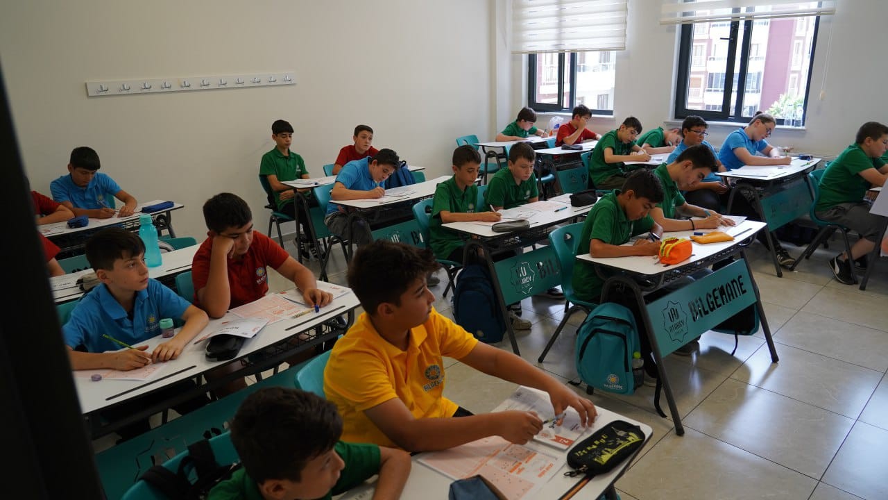 Bilgehaneler 2025 LGS yerleştirme sonuçlarıyla şehrin gururu oldu