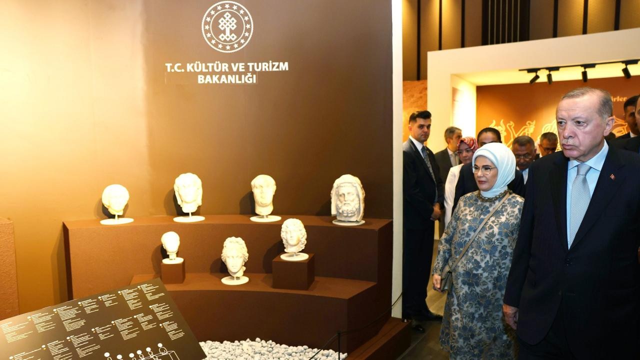 Emine Erdoğan: Eserlerin ait oldukları topraklarda sergilenmesi büyük gurur