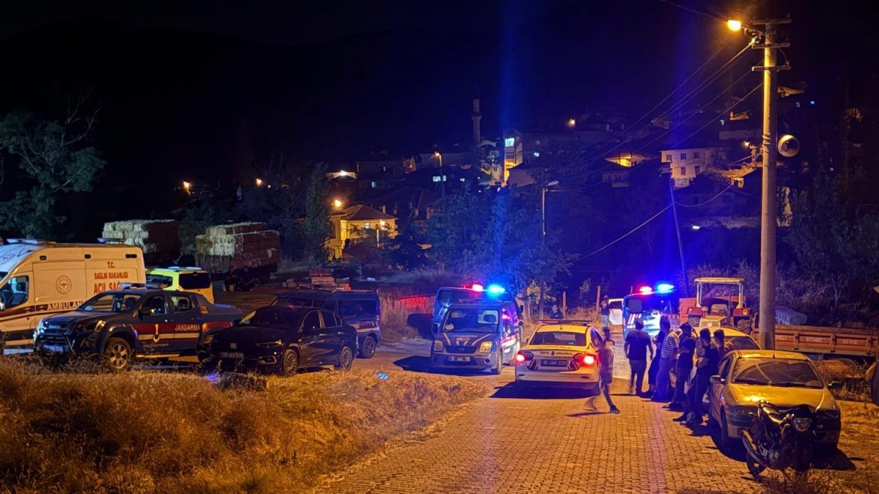 Tartıştığı eşinin boğazını bıçakla keserek katletti!