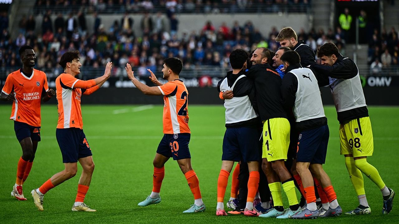 Başakşehir, Norveç’te tur için avantaj elde etti