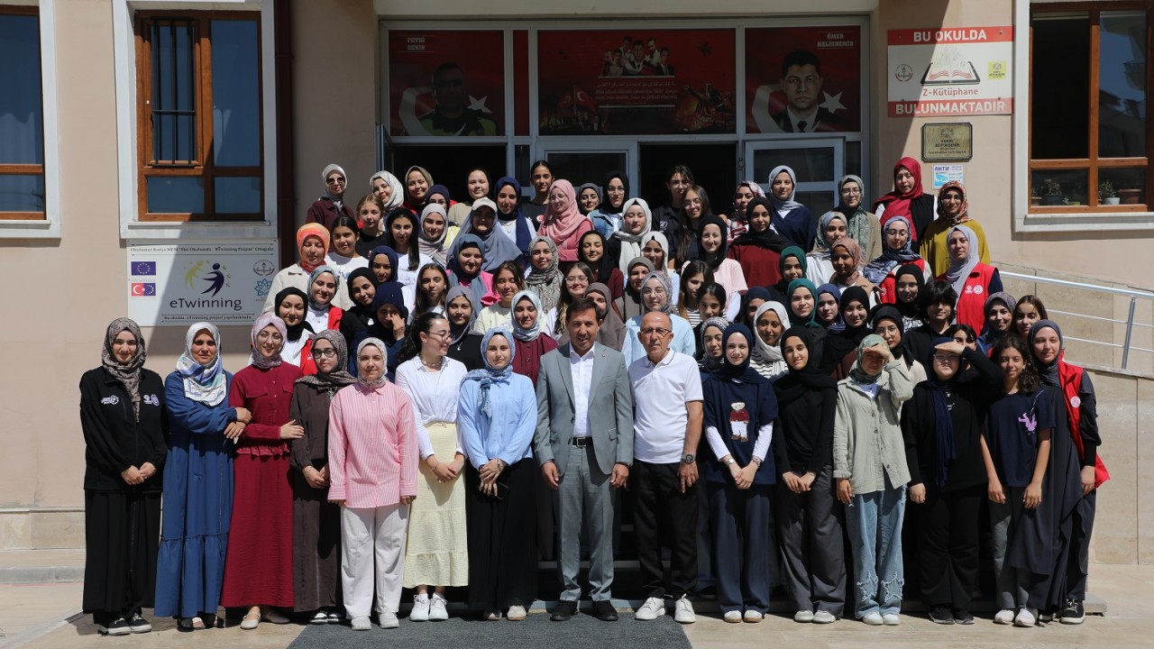 Başkan Kılca’dan yaz kursları ve okullarına ziyaret