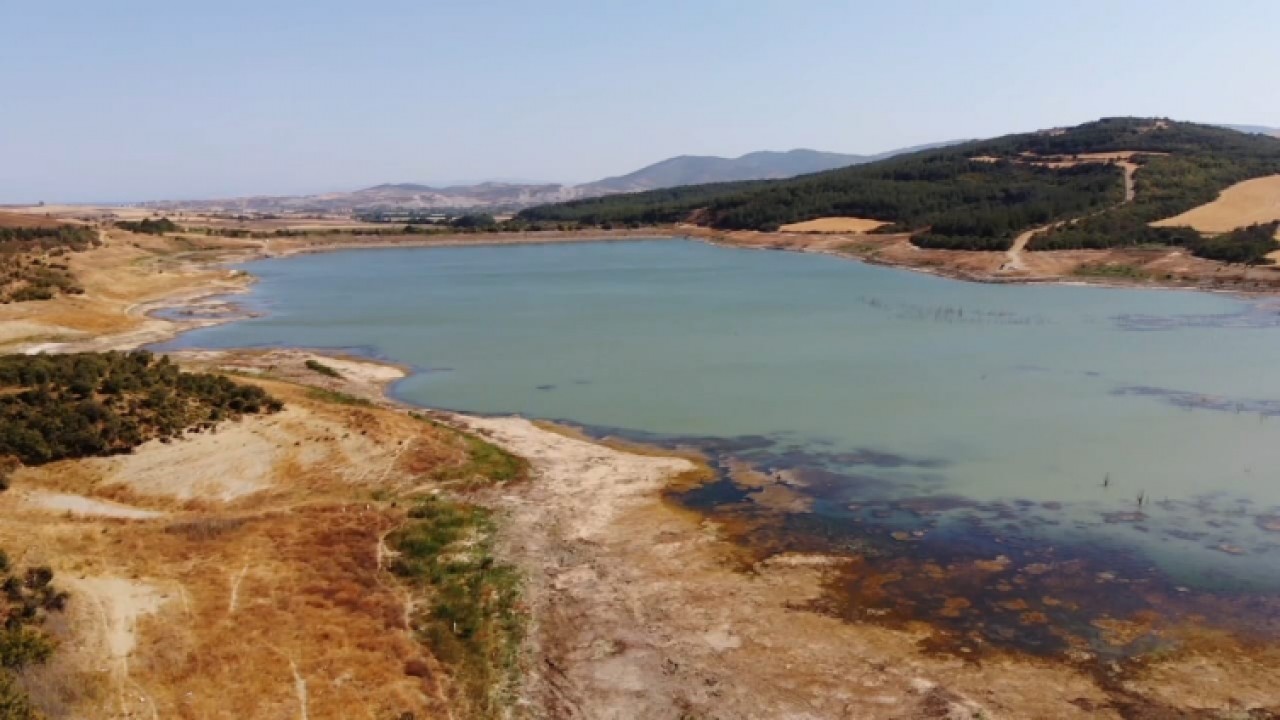 Yazır Göleti kurudu