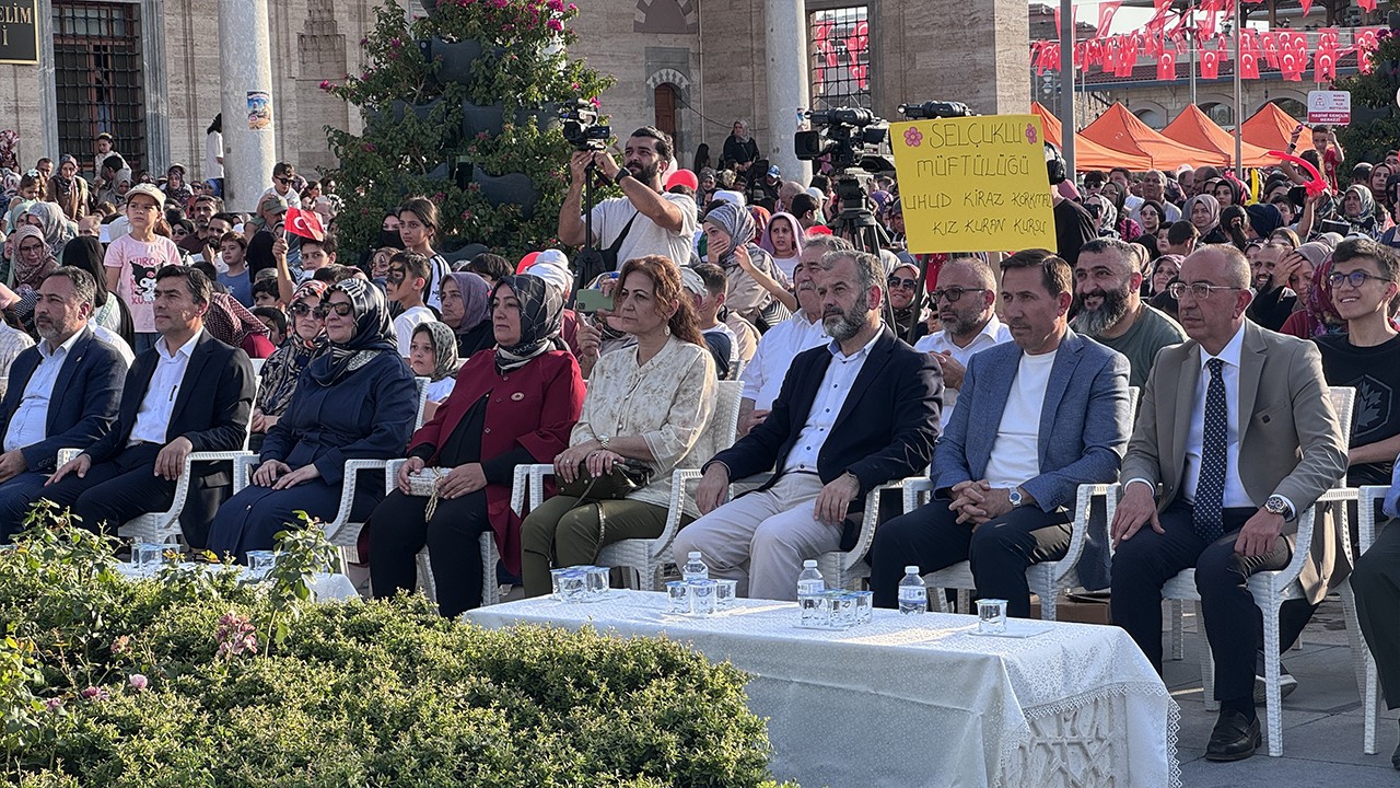 Konya'da yaz Ku'ran kursları kapanış töreni yapıldı