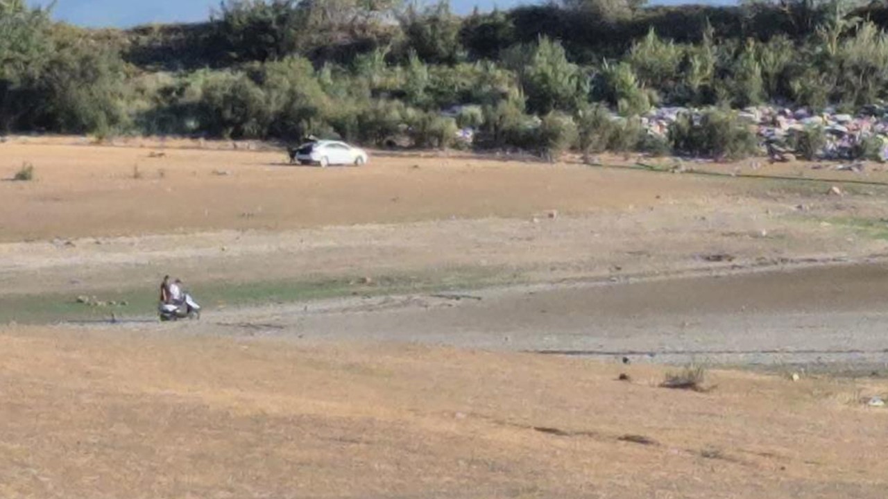 43 yıldır sulama yapılan gölet kurudu