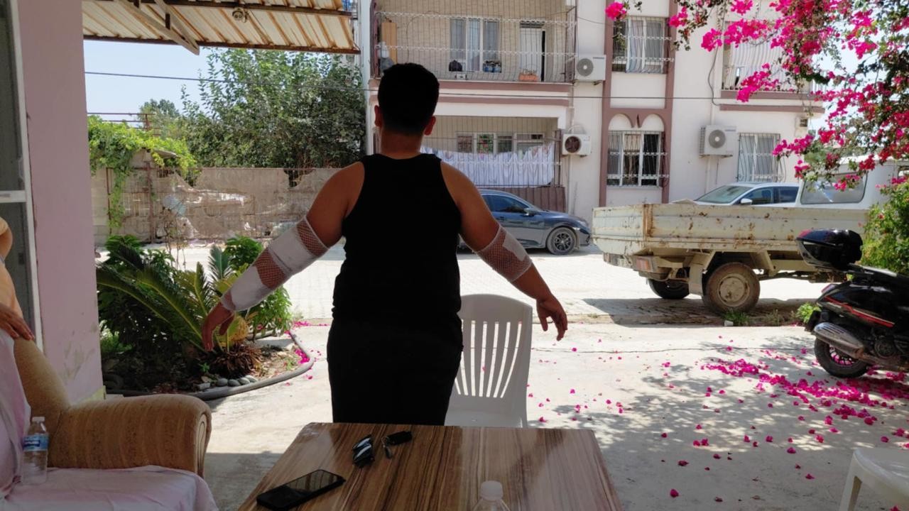 Sahipsiz köpeğin saldırdığı çocuk yaralandı