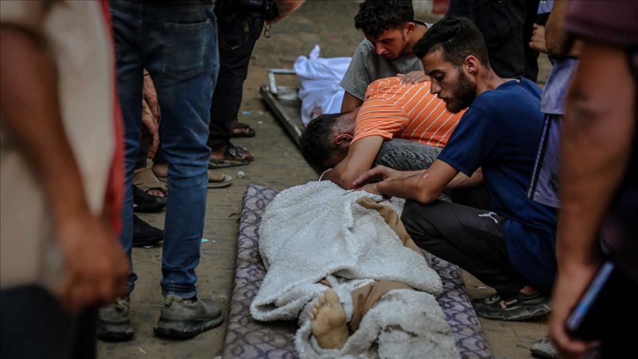 İsrail'in Gazze'ye düzenlediği saldırılarda 18 Filistinli hayatını kaybetti