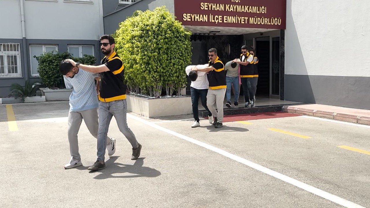 Yüksek kazanç vaadiyle tuzağa düşürüldü, alıkonulduğu evden kaçarak dolandırılmaktan kurtuldu