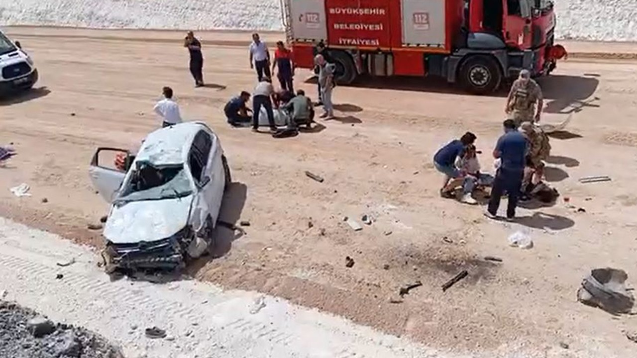 Otomobil şarampole yuvarlandı: 1 ölü, 6 yaralı