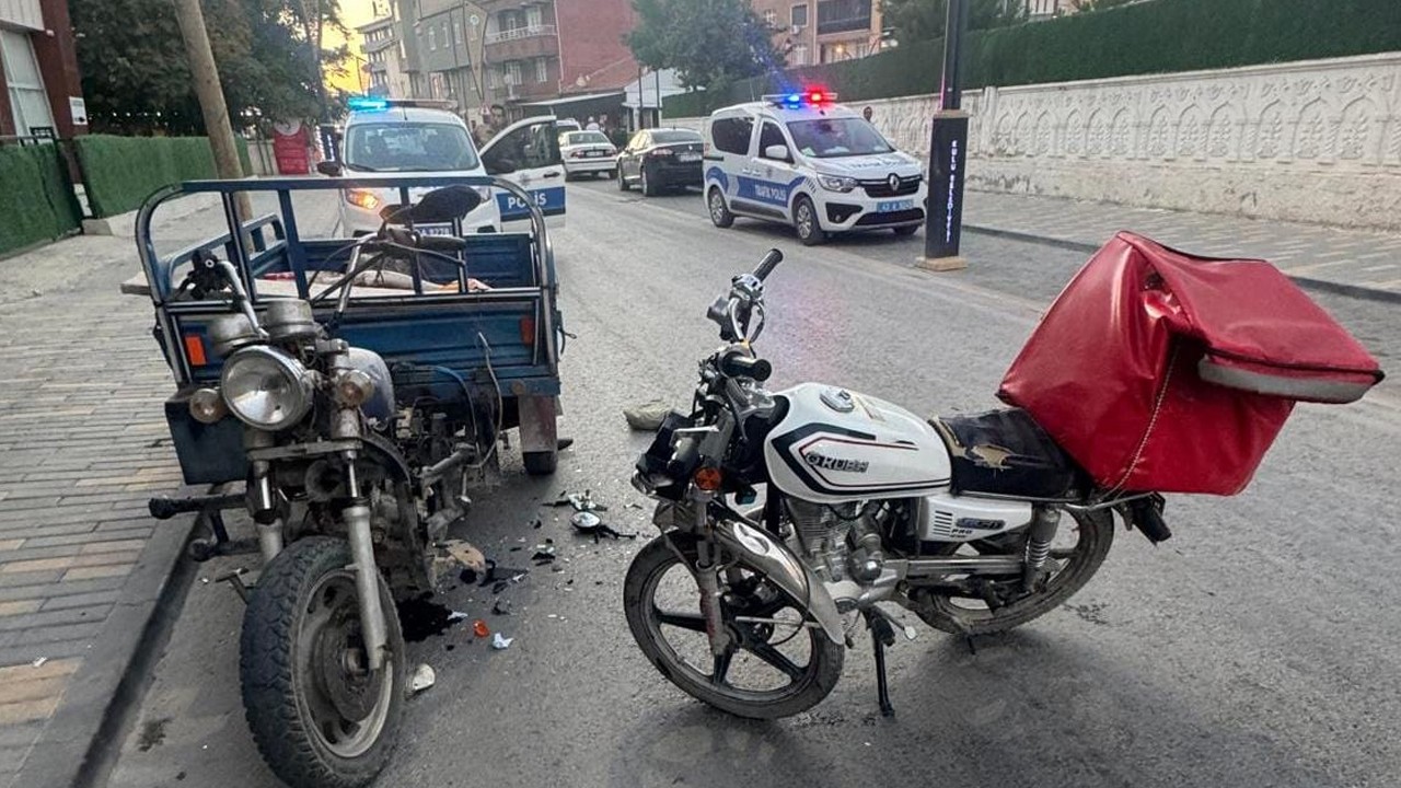 Konya'da üç tekerlekli motosiklet ile motosiklet çarpıştı: 2 yaralı