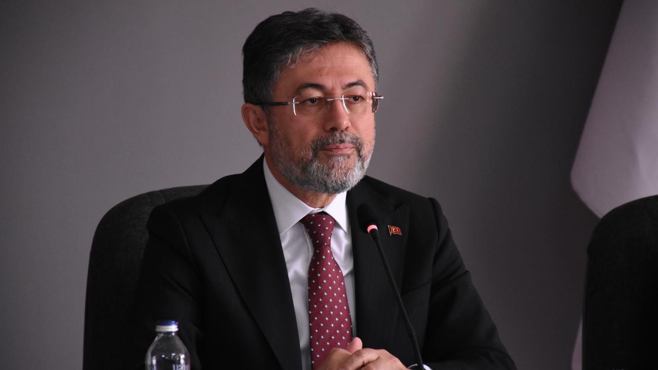 Bakan Yumaklı: İklim Kanunu'nda yapay etle ilgili düzenleme yok