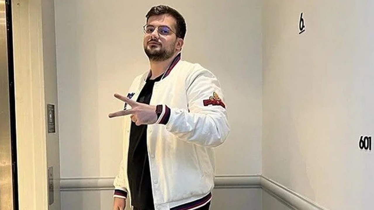Sosyal medya yayıncısı 'Jrokez' balkondan düşerek hayatını kaybetti