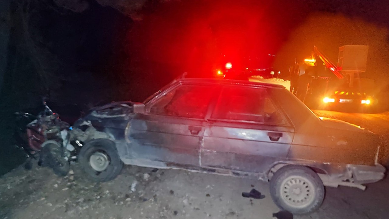 Otomobille çarpışan elektrikli bisikletin sürücüsü öldü