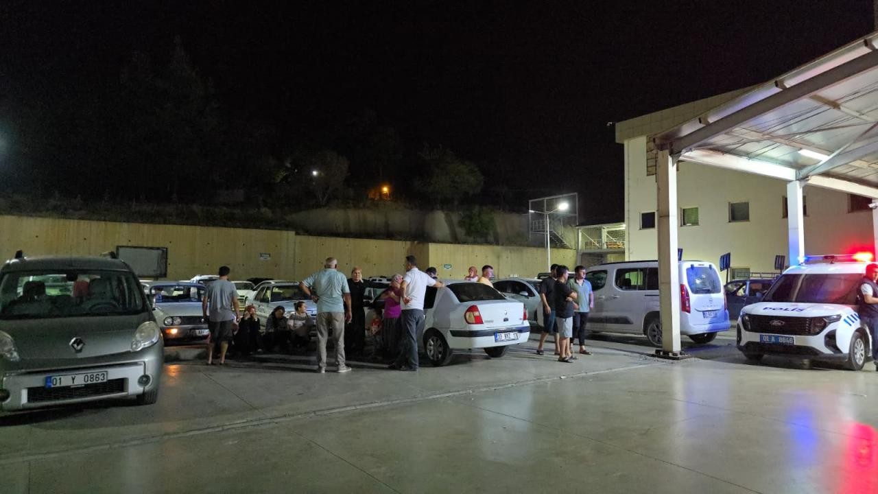 Otomobil uçuruma yuvarlandı: 5 ölü