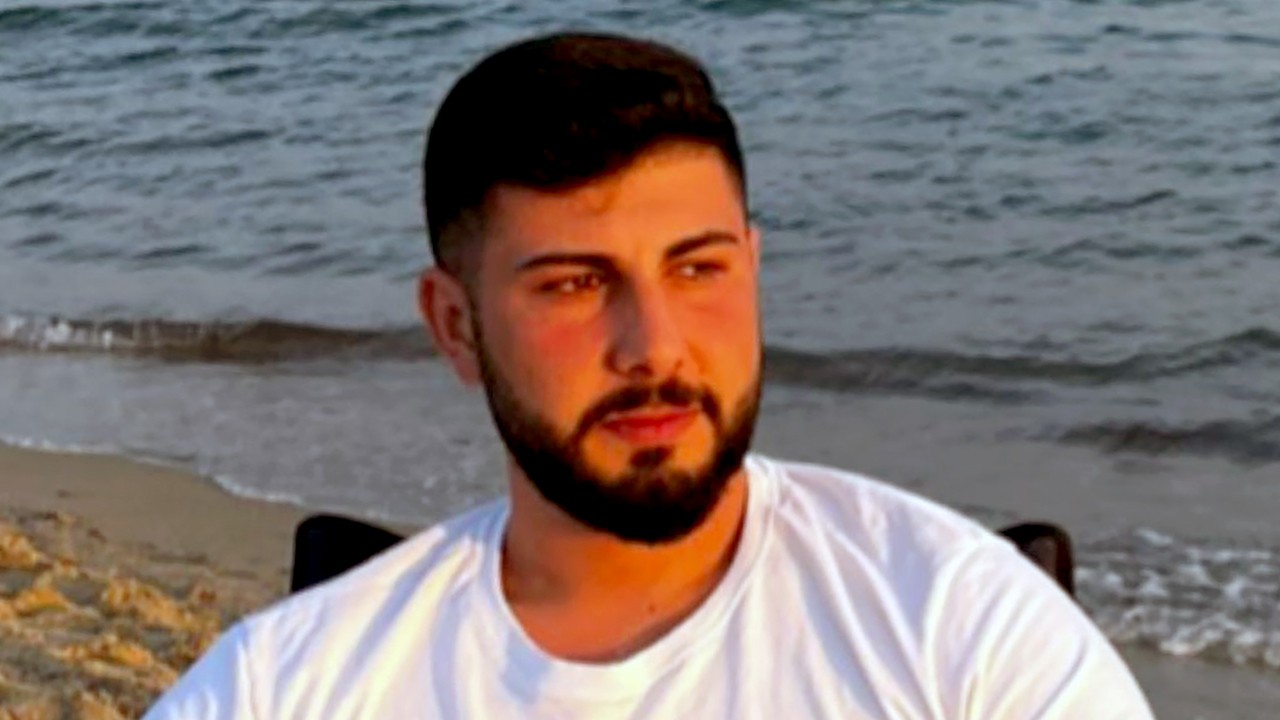 2 aylık kocasını bıçaklayarak öldürdü