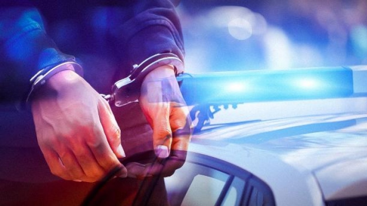 Kırmızı bültenle aranan 3 kişi Türkiye'ye getirildi