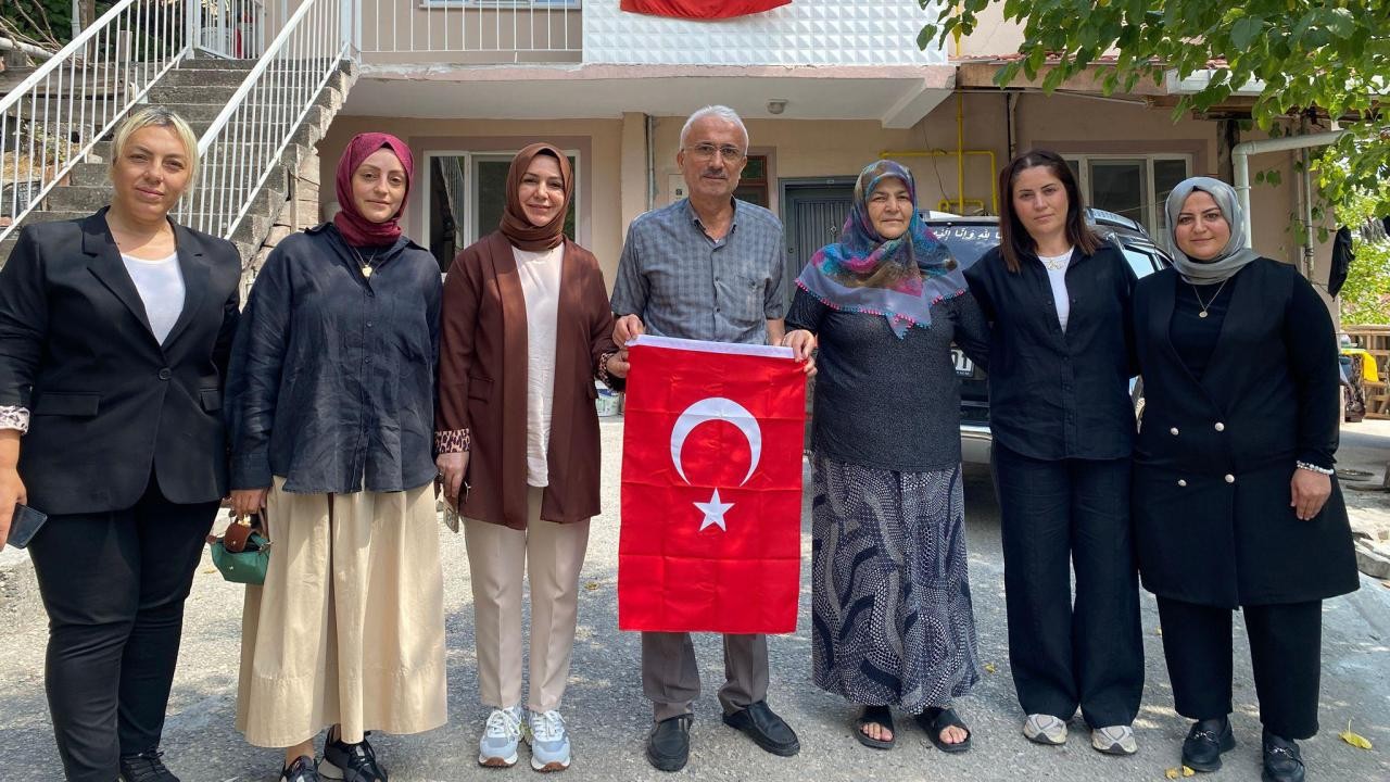 Cumhurbaşkanı Erdoğan'ın "Terörsüz Türkiye" mektubu şehit ailelerine ulaştırılıyor