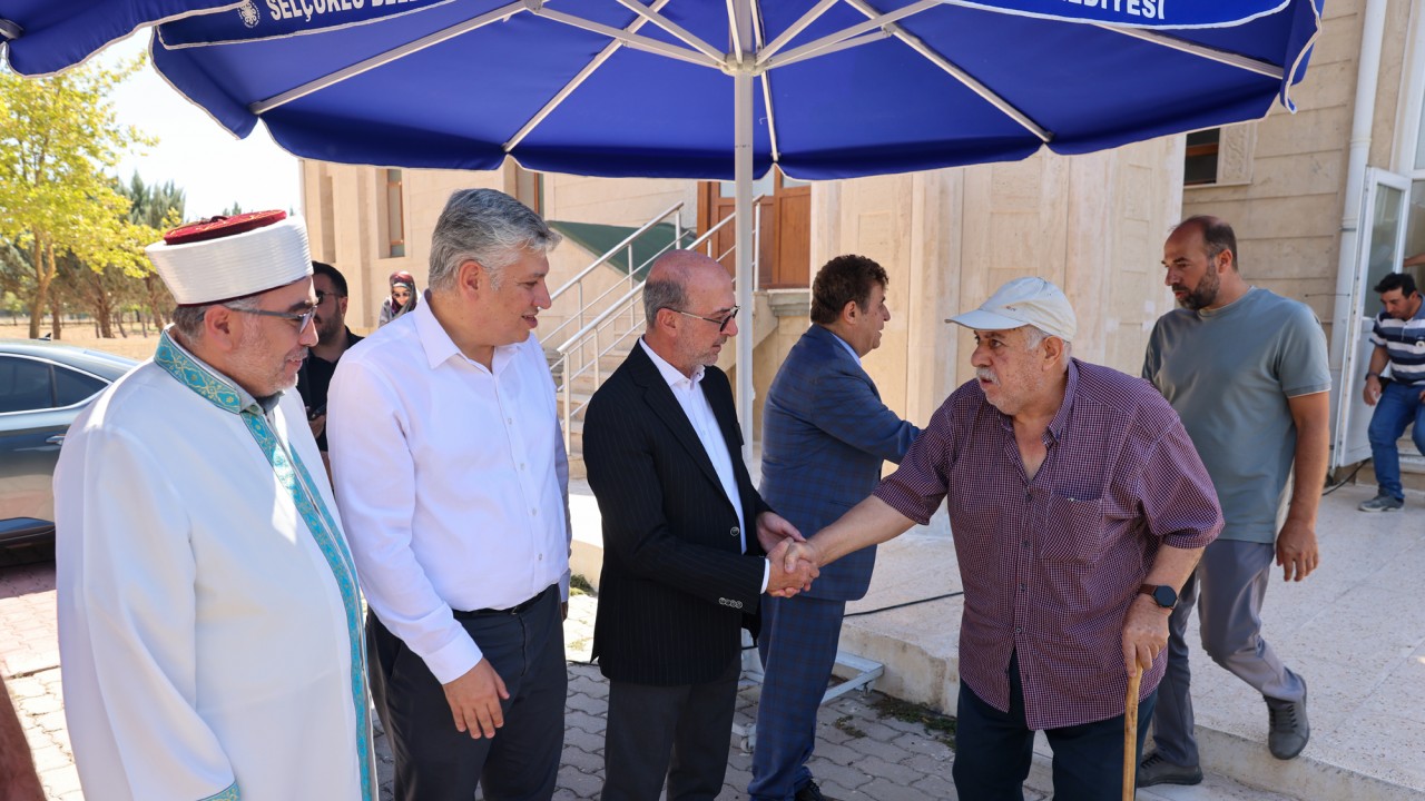 Selçuklu'da cuma buluşmaları ile vatandaşların talepleri alınıyor