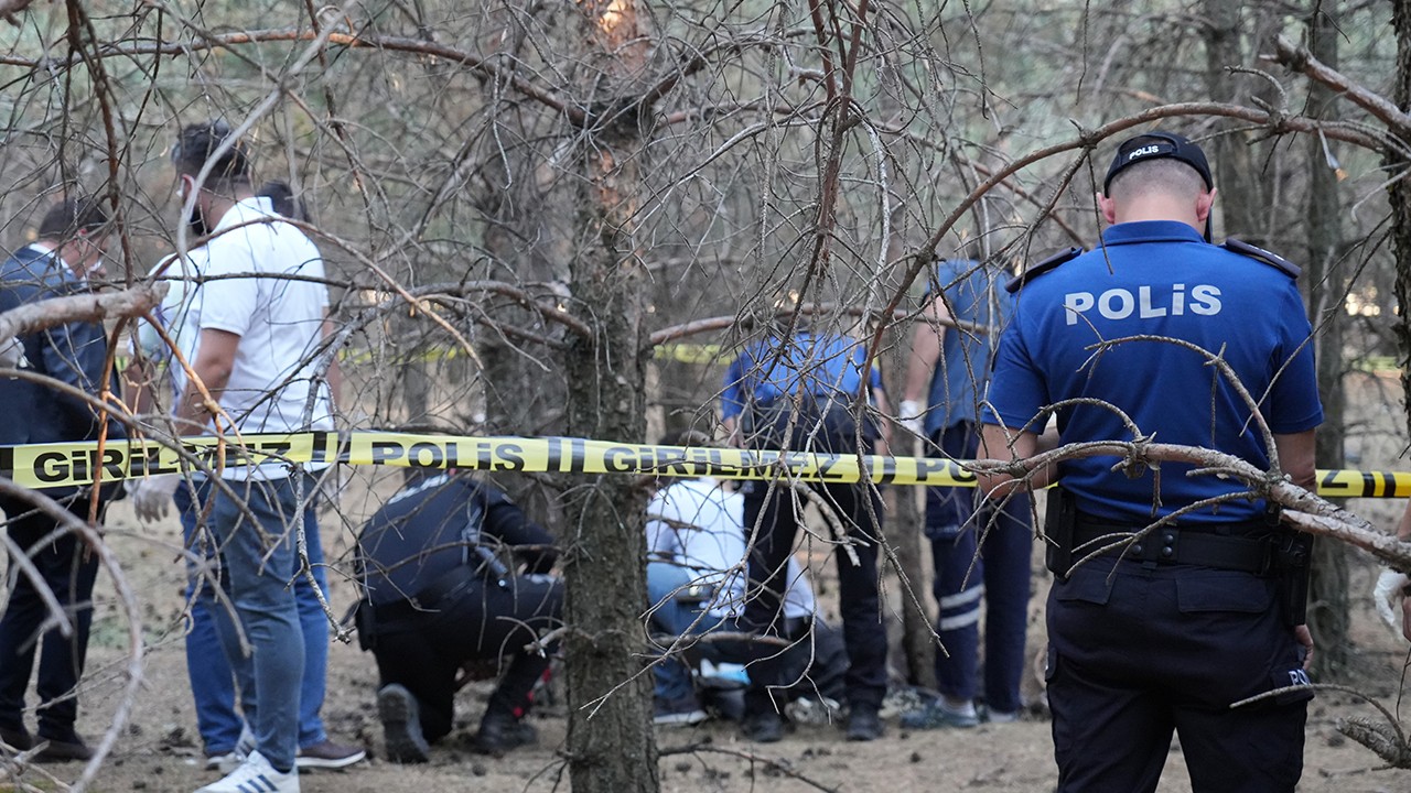 Ormanlık alanda erkek cesedi bulundu