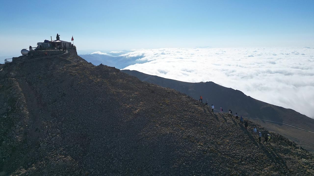 "Uçurumdaki mescit" doğa tutkunları ve dağcıların rotasında