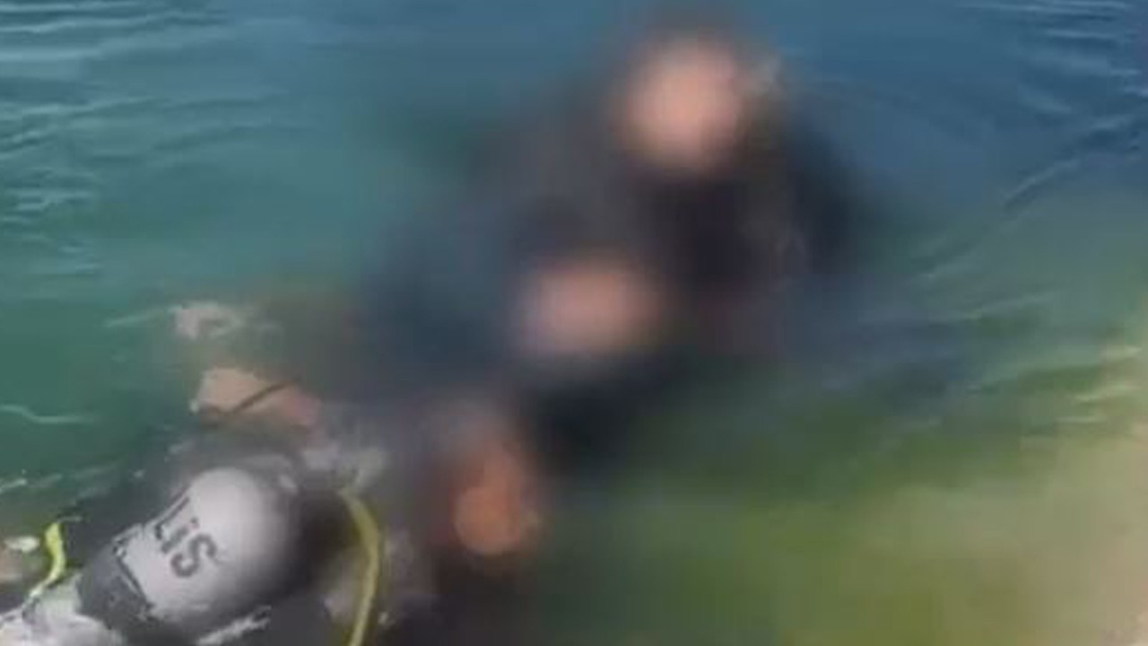 Sulama kanalına düşürdüğü cep telefonunu almak isterken boğuldu