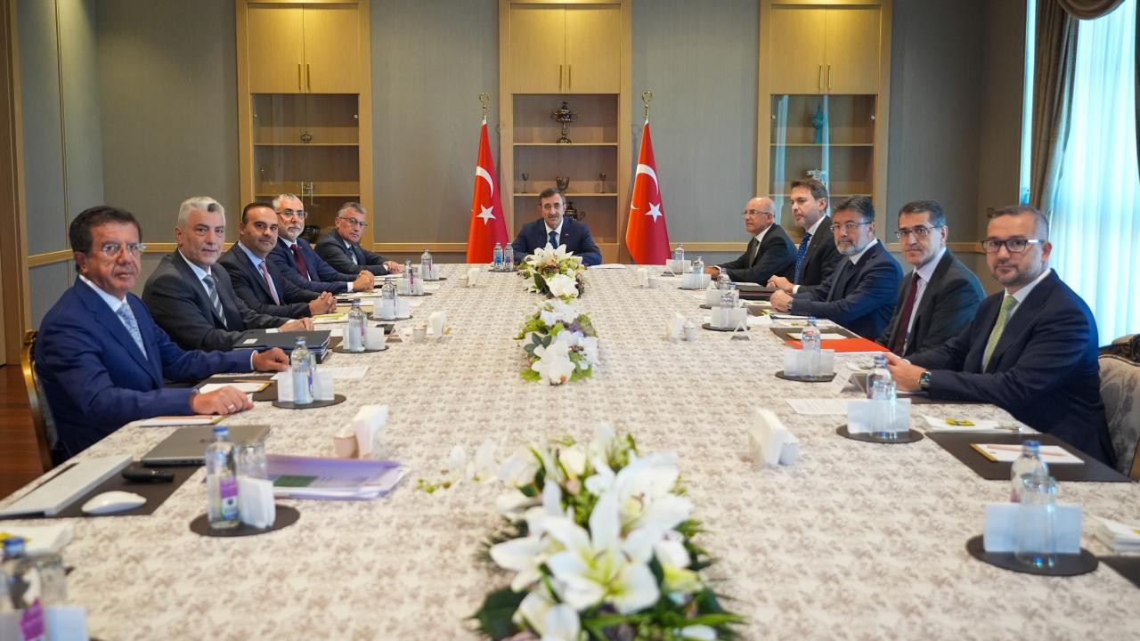 EKK: Enflasyonla mücadele sürecek, mali disiplinden taviz verilmeyecek