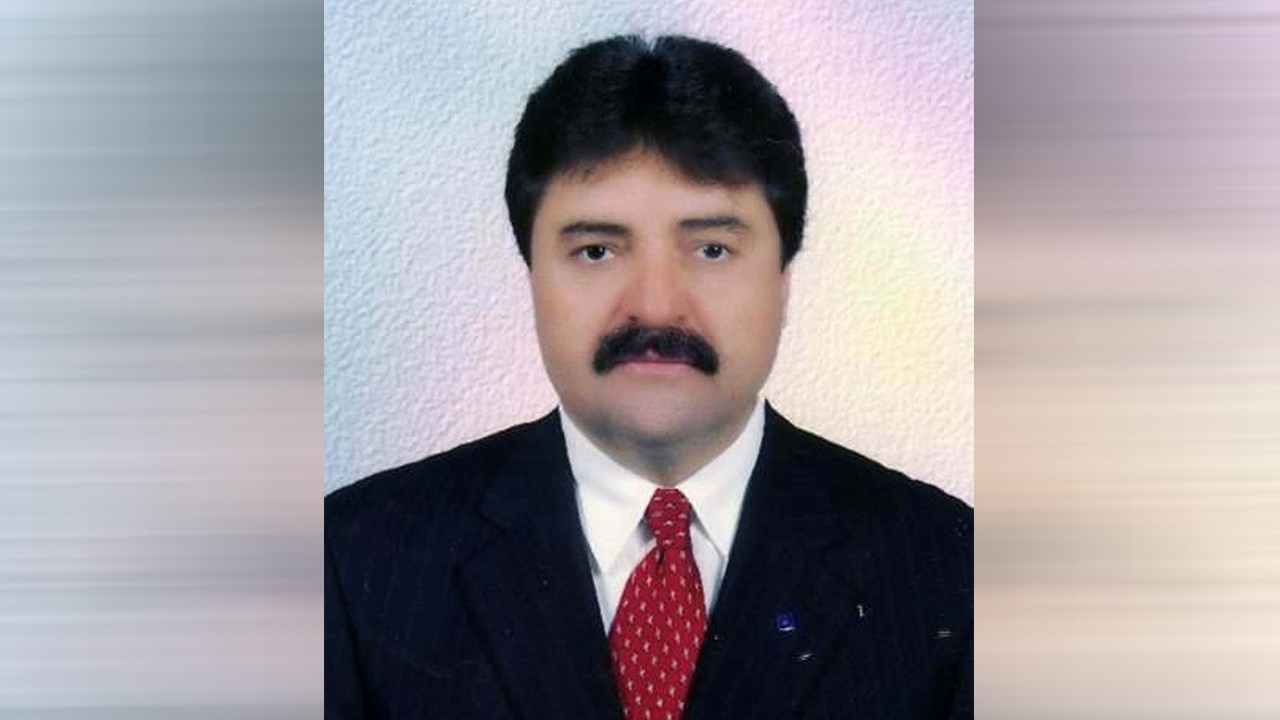 Evinin önünde silahlı saldırıya uğrayan mali müşavir öldü