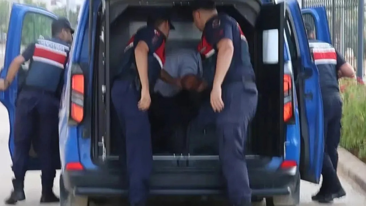 500 TL için kiracısını öldürdü!