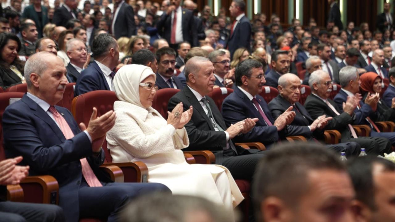 Emine Erdoğan: Zaferin ruhu, milletimizin yüreğinde ilelebet yaşayacak