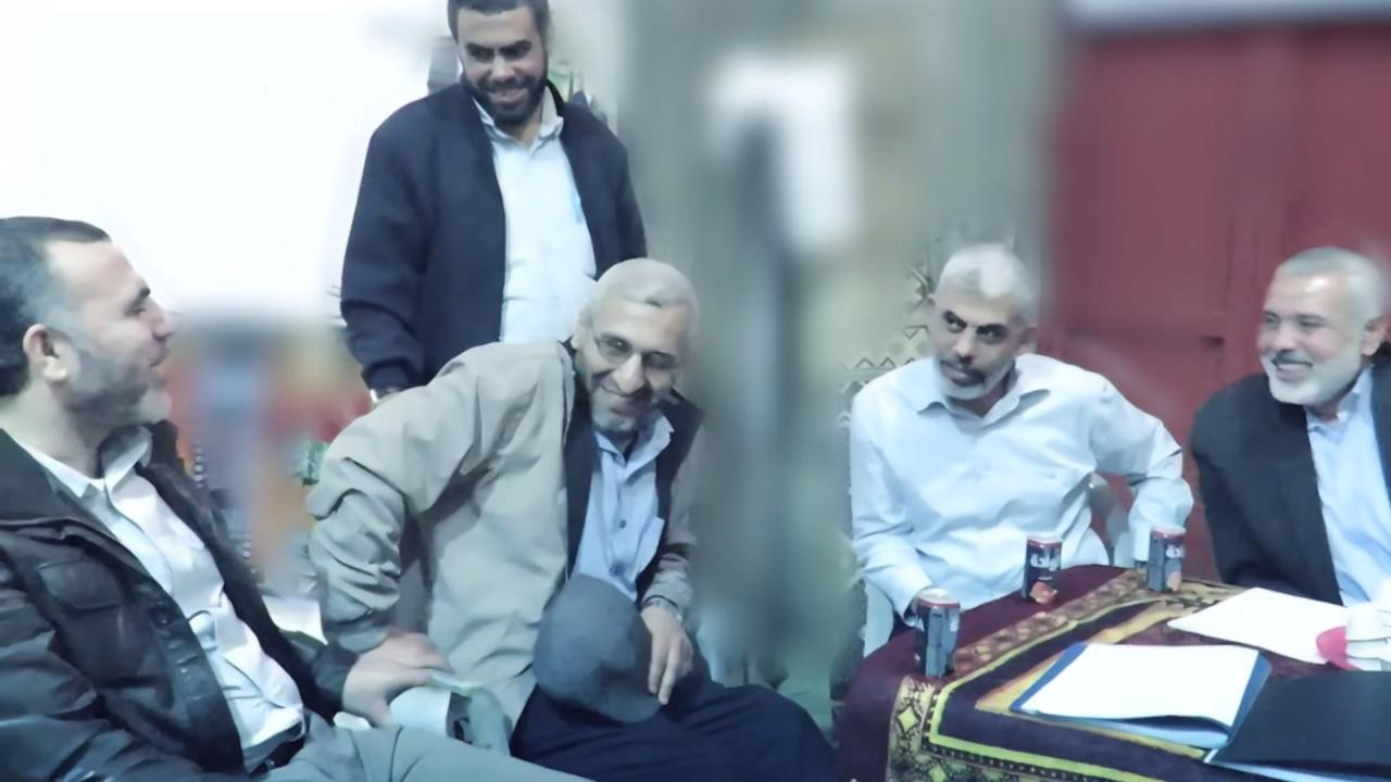 Hamas, İsrail'in şehit ettiği liderlerinin fotoğraflarını ilk kez yayımladı