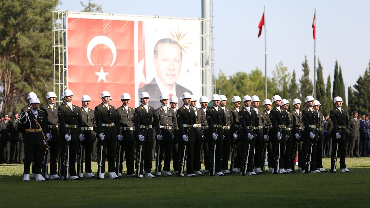 Kara Astsubay Meslek Yüksekokulunda mezuniyet heyecanı