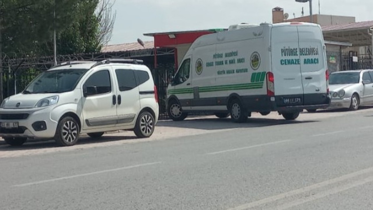 Tartıştığı arkadaşını bıçaklayıp öldürdü