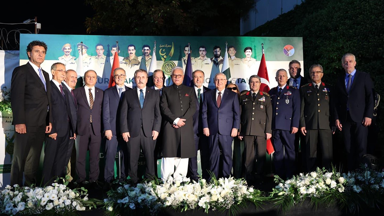 Bakan Güler: Haftaya Pakistan’ı ziyaret ederek verimli görüşmeler gerçekleştirmeyi planlıyorum