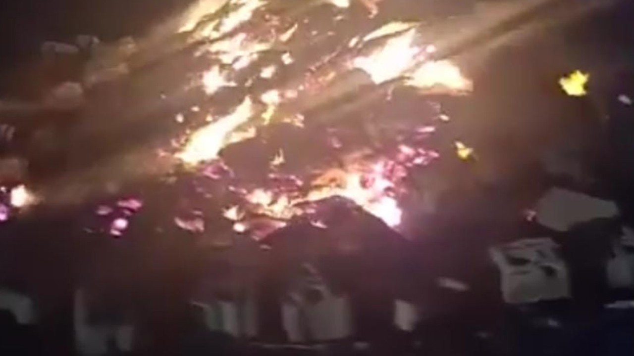 Kulu'da mahalle muhtarına ait saman alevlere teslim oldu