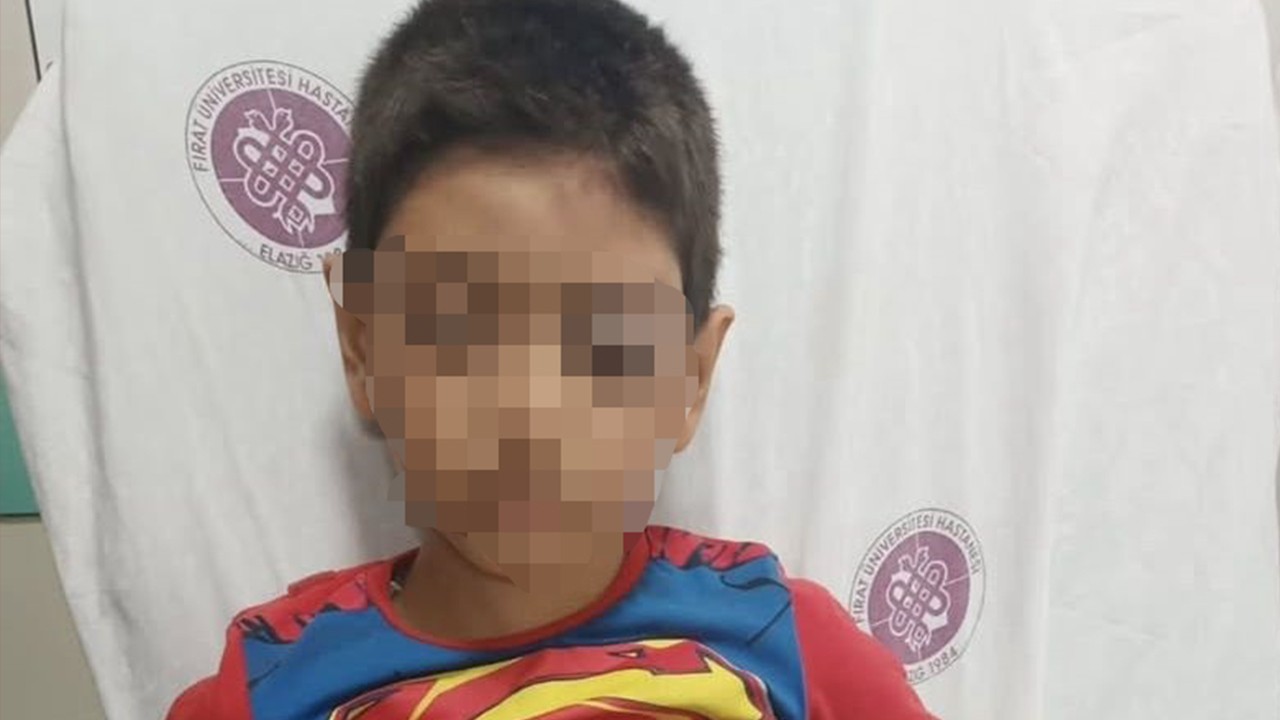 Oğluyla tartışan çocuğa fiziksel müdahale eden polis, görevden uzaklaştırıldı