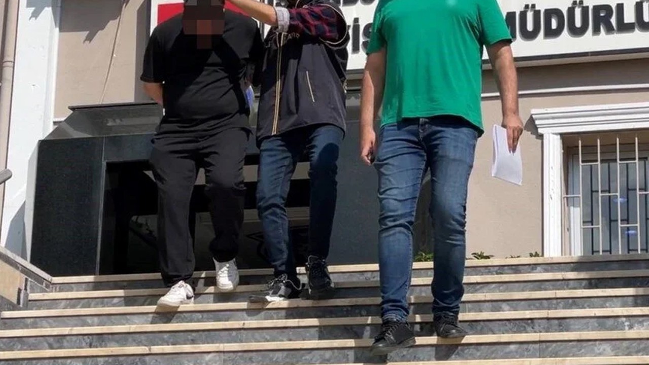 AVM'de milyonluk vurgun: Mağaza müdürünün oyununu polis bozdu