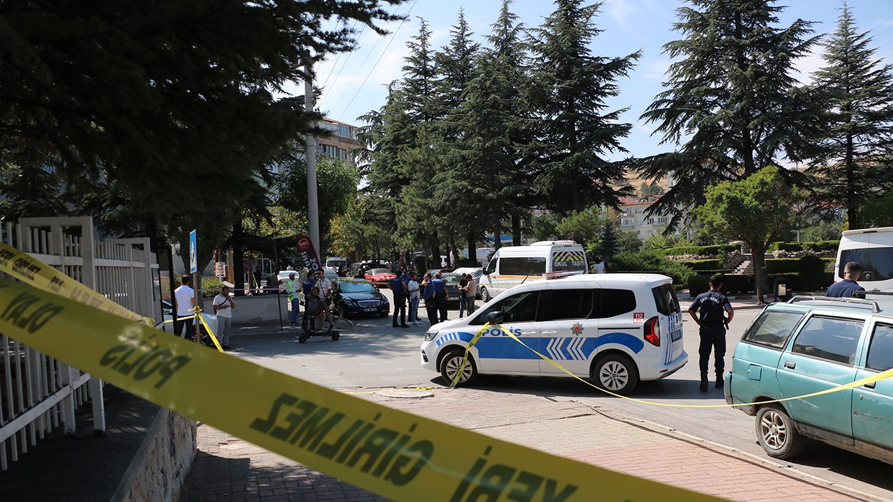 Eşi, kayınvalidesi ve baldızını tabancayla vurup ağır yaraladı