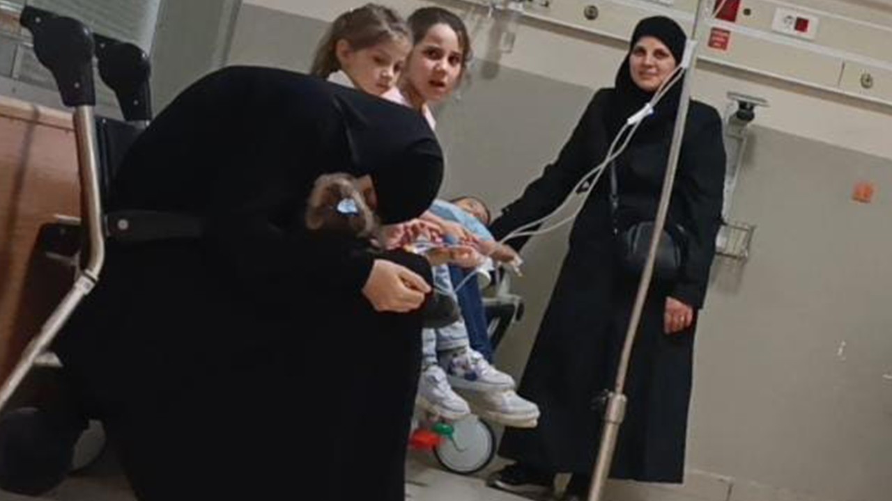 İkram edilen bisküviden zehirlenen 13 kişi hastaneye kaldırıldı