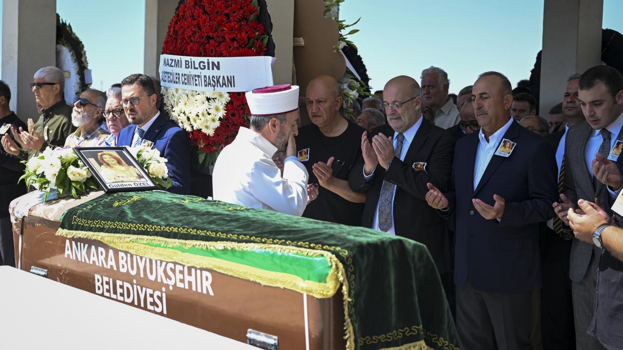 Duayen spiker Gülden Özel son yolculuğuna uğurlandı