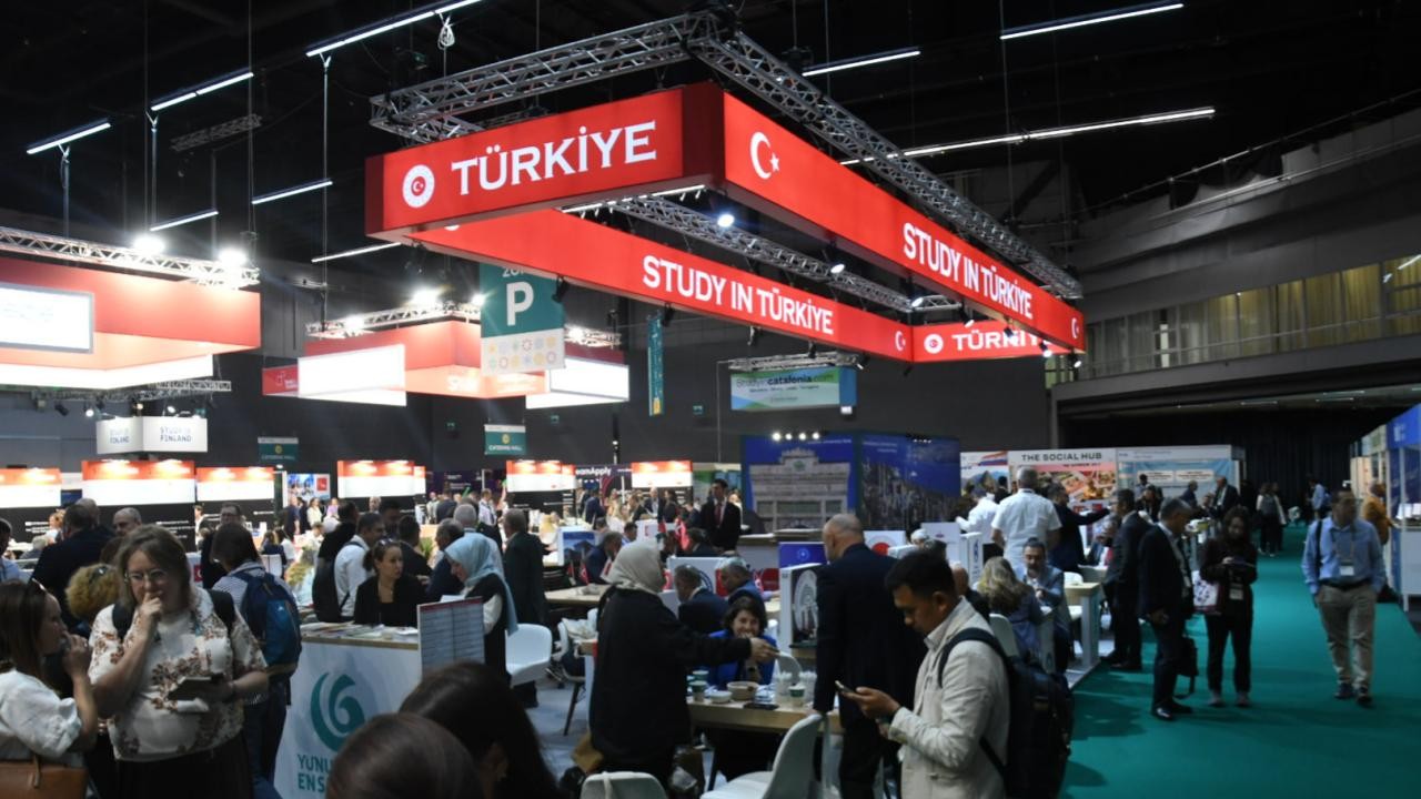 Dünyanın en prestijli yükseköğretim fuarında Türkiye pavilyonu dikkat çekti