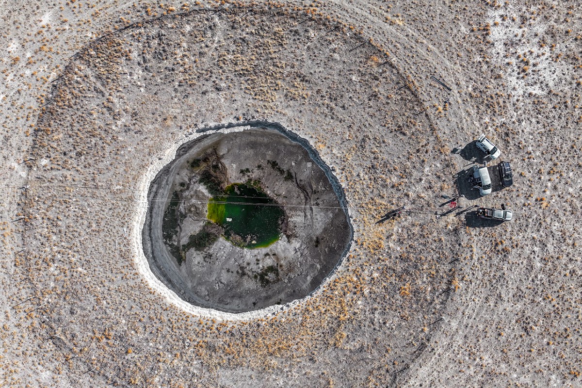 Zirvelerden yerin derinliğine inen dağcılar obruk tehlikesine dikkati çekti