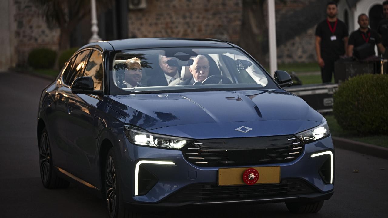 Bakan Kacır: Togg, Avrupa yollarında da gururumuz olacak