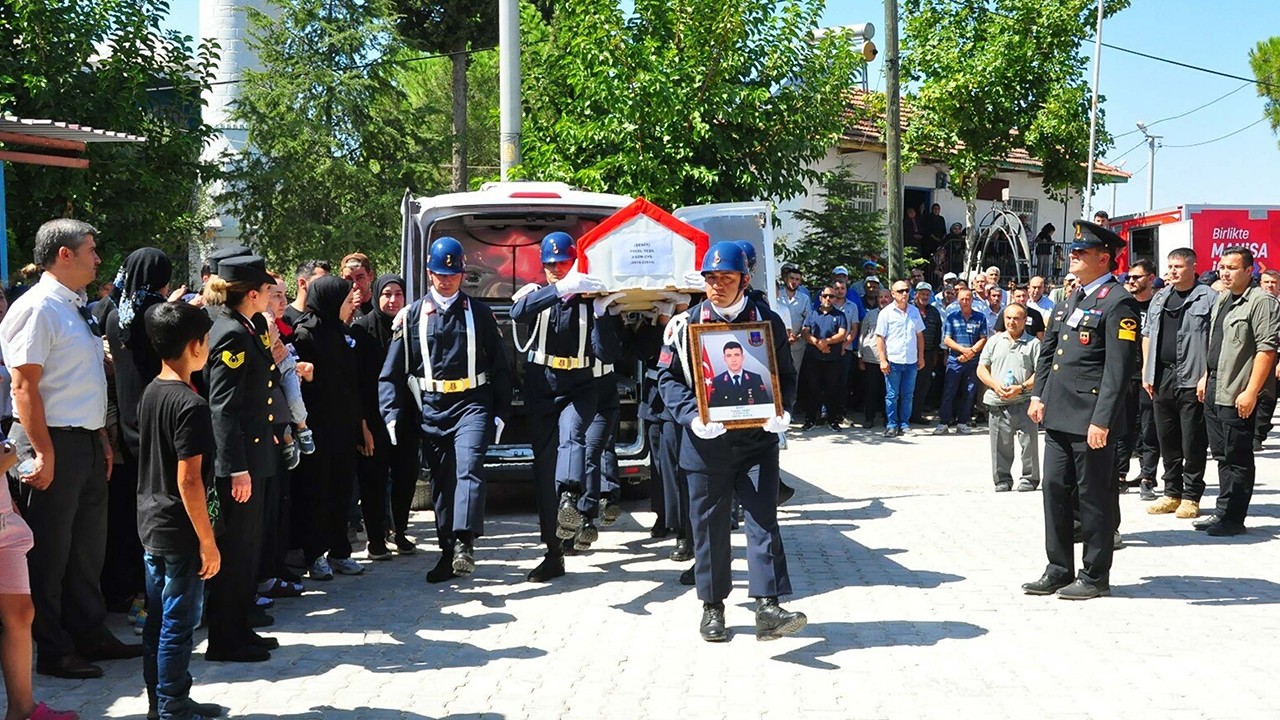 Kaza şehidi uzman çavuş, son yolculuğuna uğurlandı