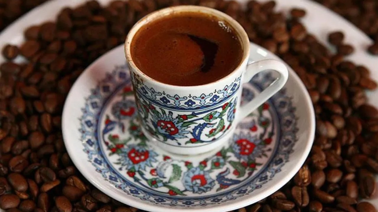 Kahve tiryakilerine üzücü haber! Fiyatlar son yıllarda devasa zam yedi