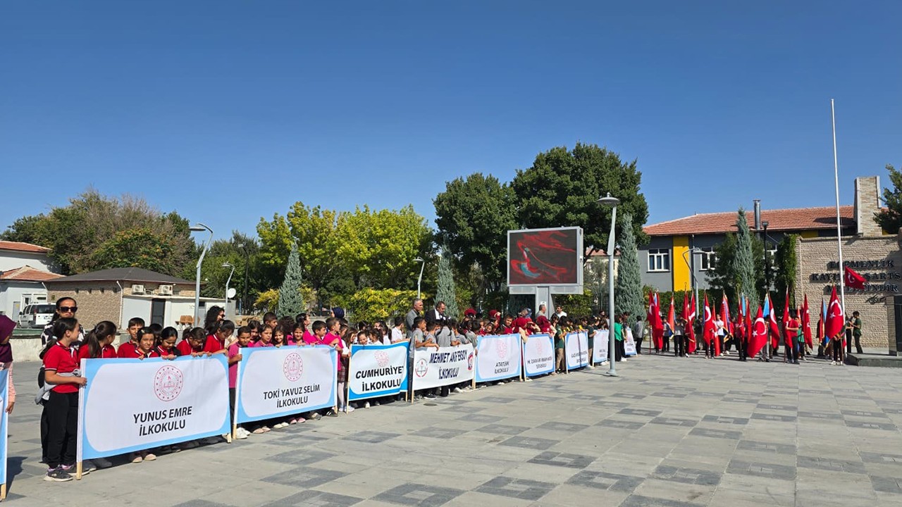 Karapınar'da İlköğretim Haftası kutlandı