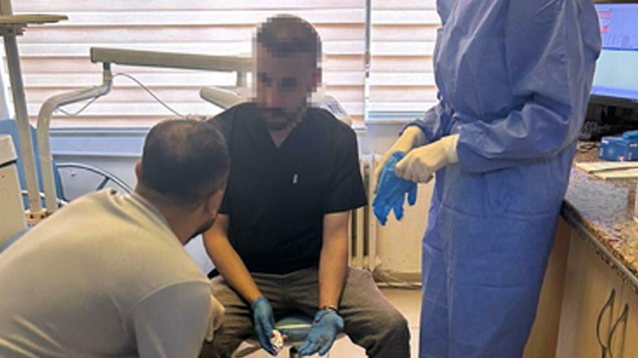 Randevusuz muayene olmak isteyen hasta, tartıştığı diş hekimine kafa attı